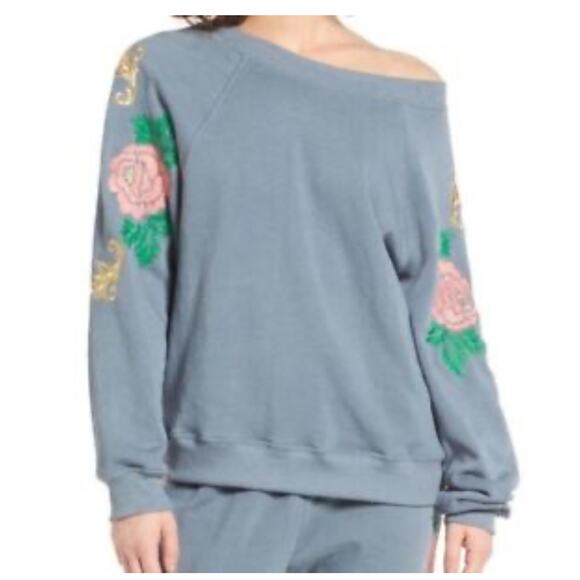 Wildfox Tops - Wildfox Embroidered Sweatshirt Womens Large Dusty Blue Rose Floral Pullover